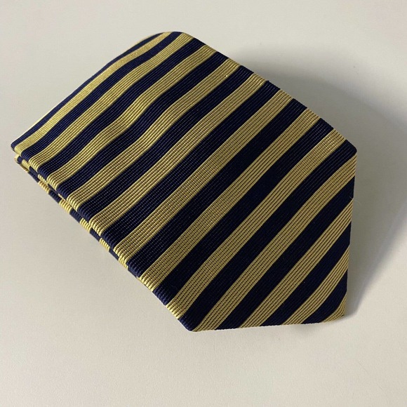 Brooks Brothers Makers Yellow Navy Tie Necktie Blue Striped Silk 56" 3.7… - Picture 2 of 5